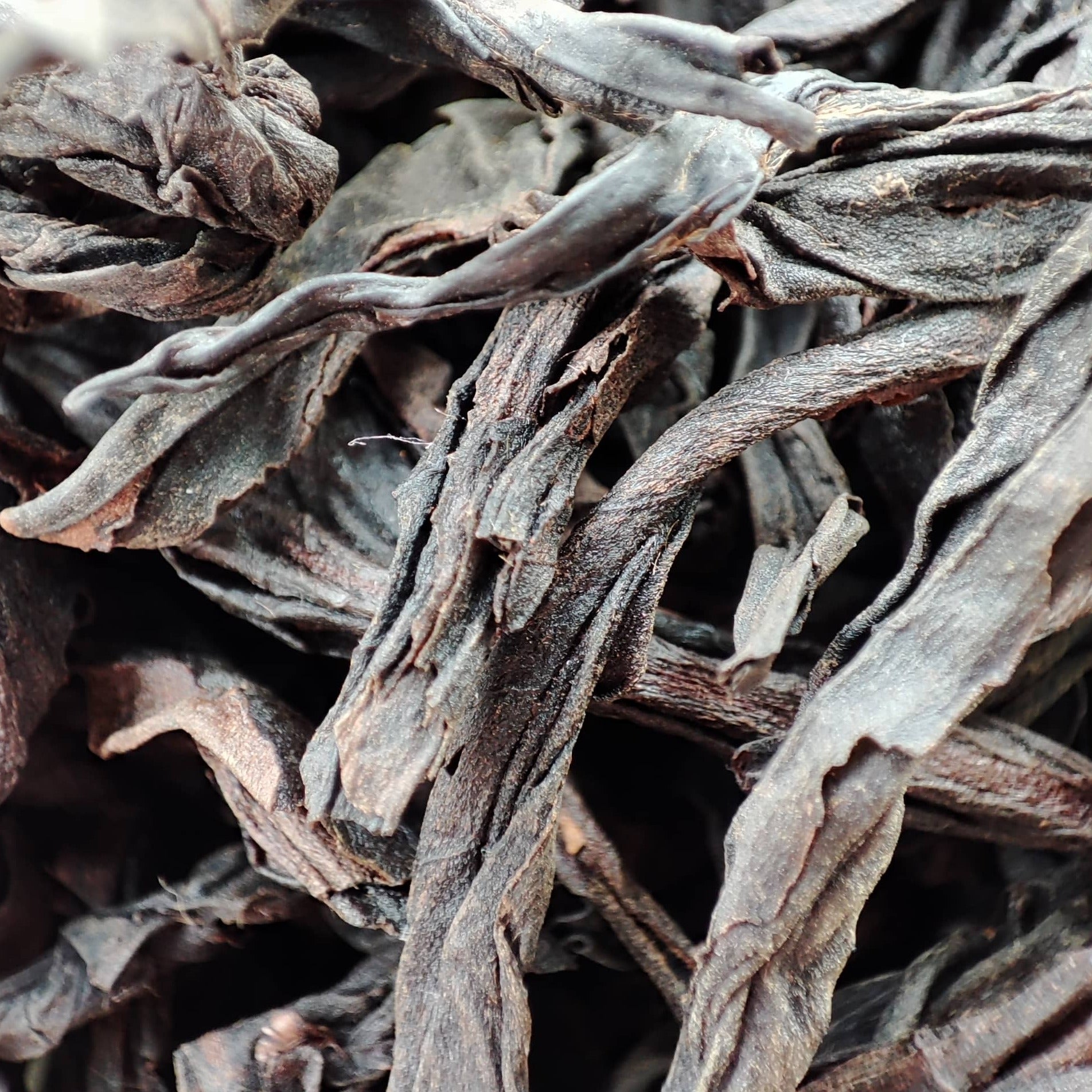 Да Хун Пао У Юань Цзянь «Струмок Джерела Просвітлення»