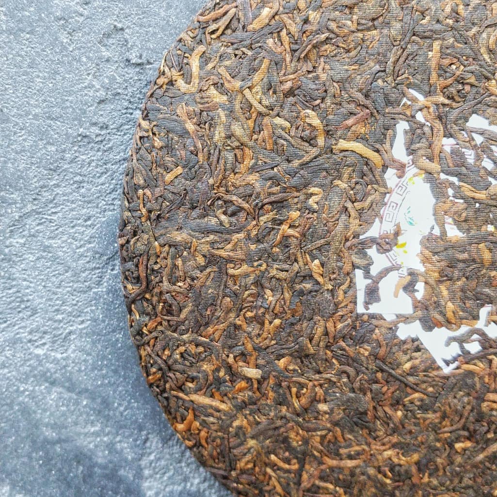 Шу пуэр Пу Вэнь — «Золотые волосы ранней весны»