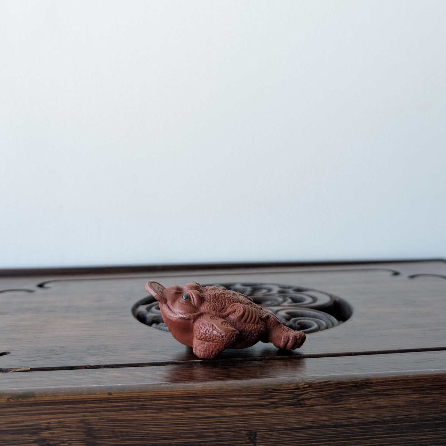 Трилапа жаба удачі