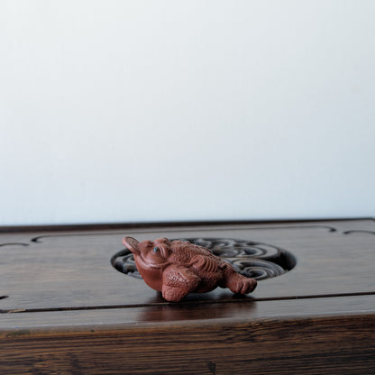 Трилапа жаба удачі