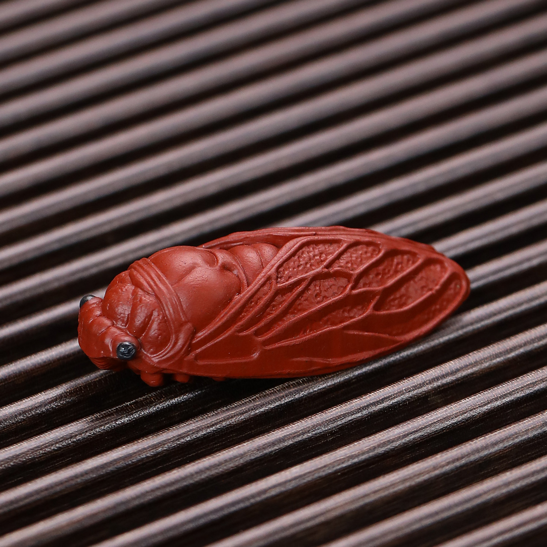 Чайна фігурка Цикада 002