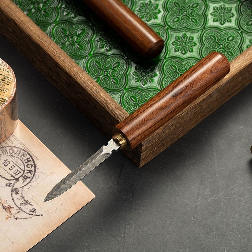 Чайний ніж у дерев’яному футлярі