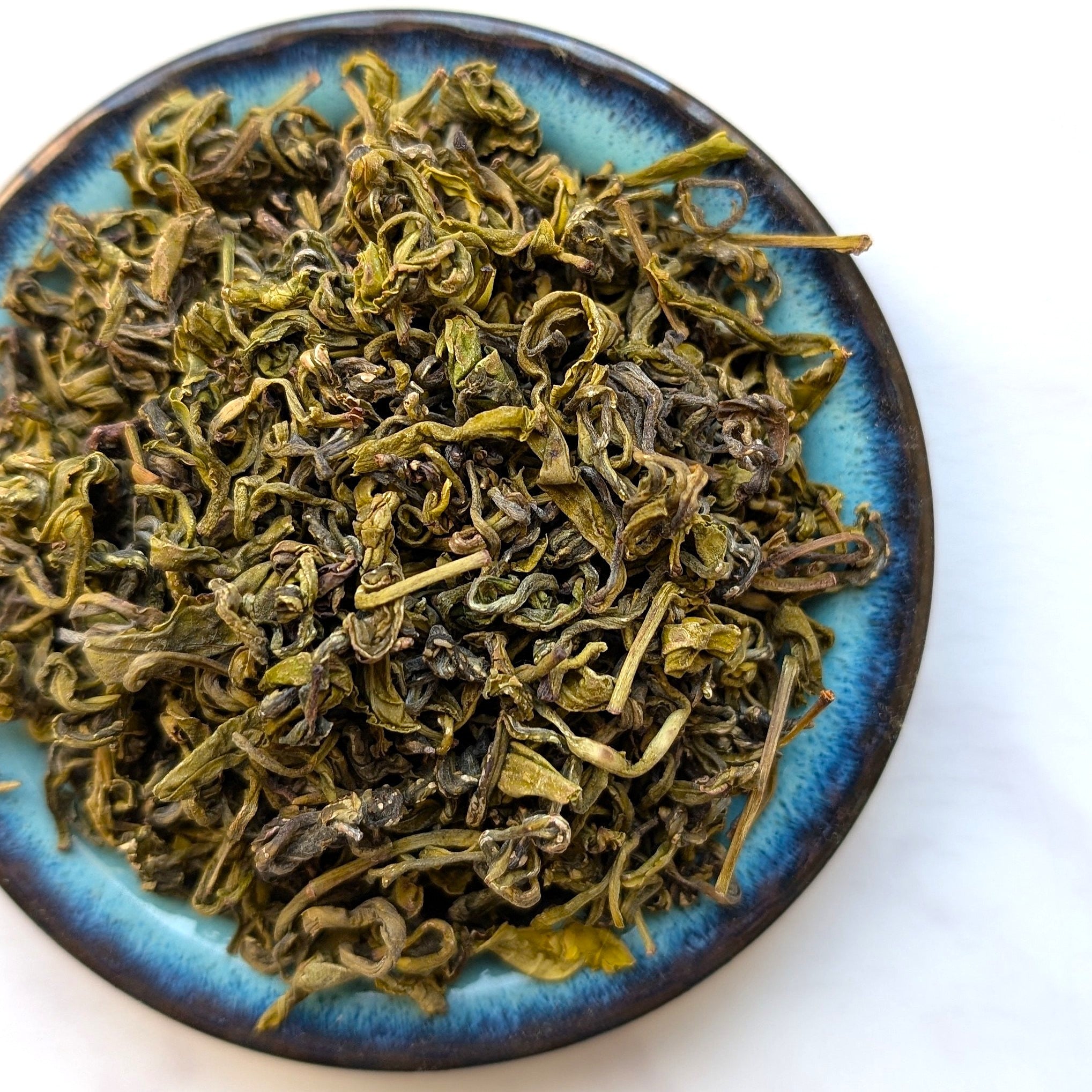 Цзюань Е Найбай "Біле молоко"